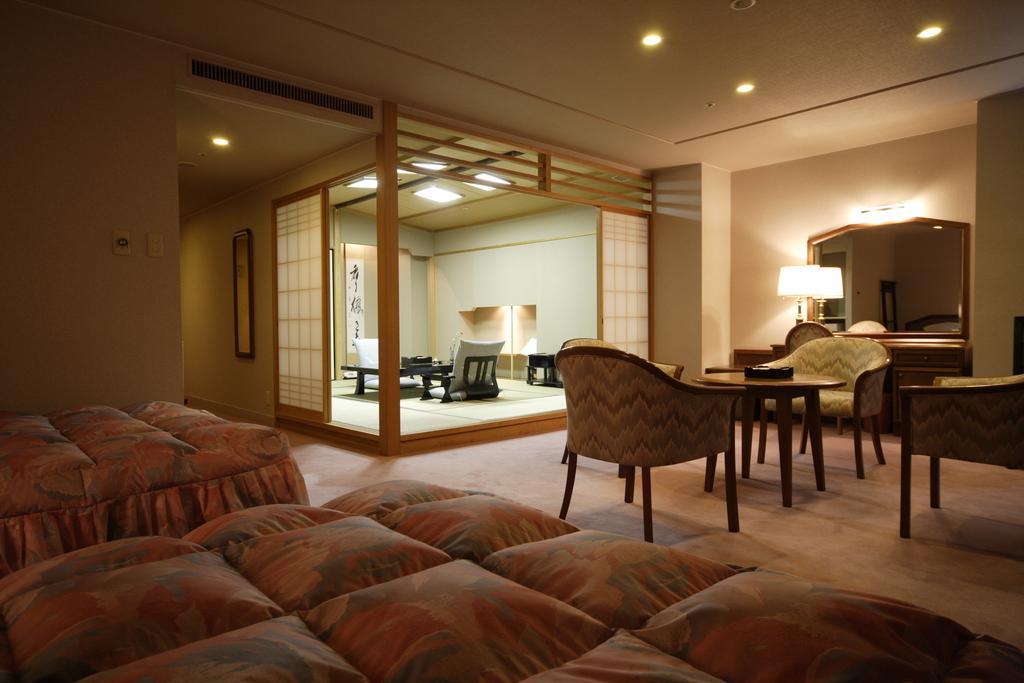 คินูกาว่า ออนเซน ซานรากุ Hotel นิกโก ภายนอก รูปภาพ