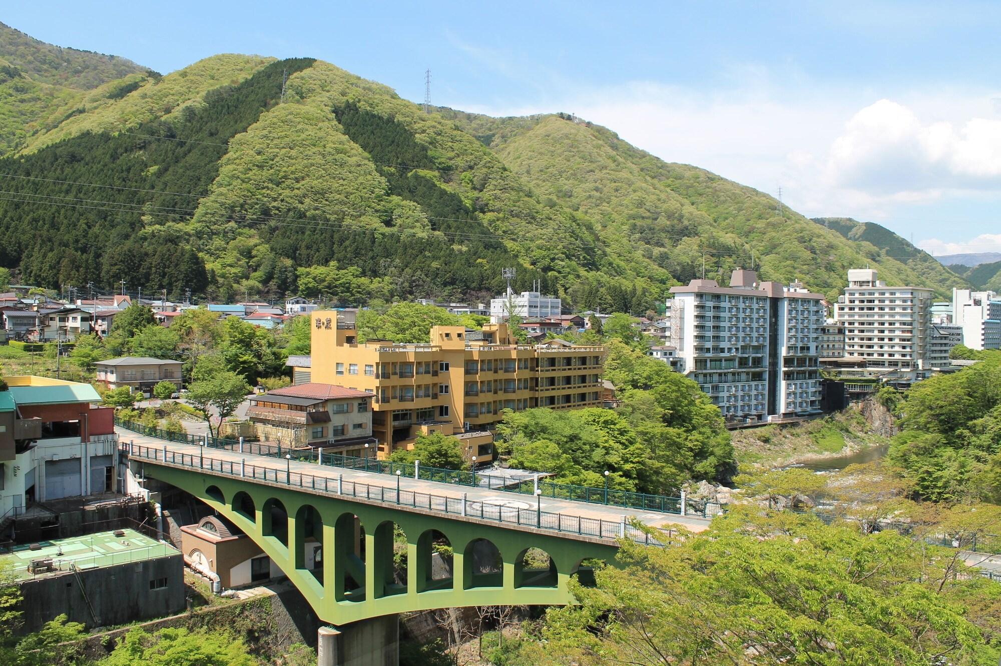 คินูกาว่า ออนเซน ซานรากุ Hotel นิกโก ภายนอก รูปภาพ